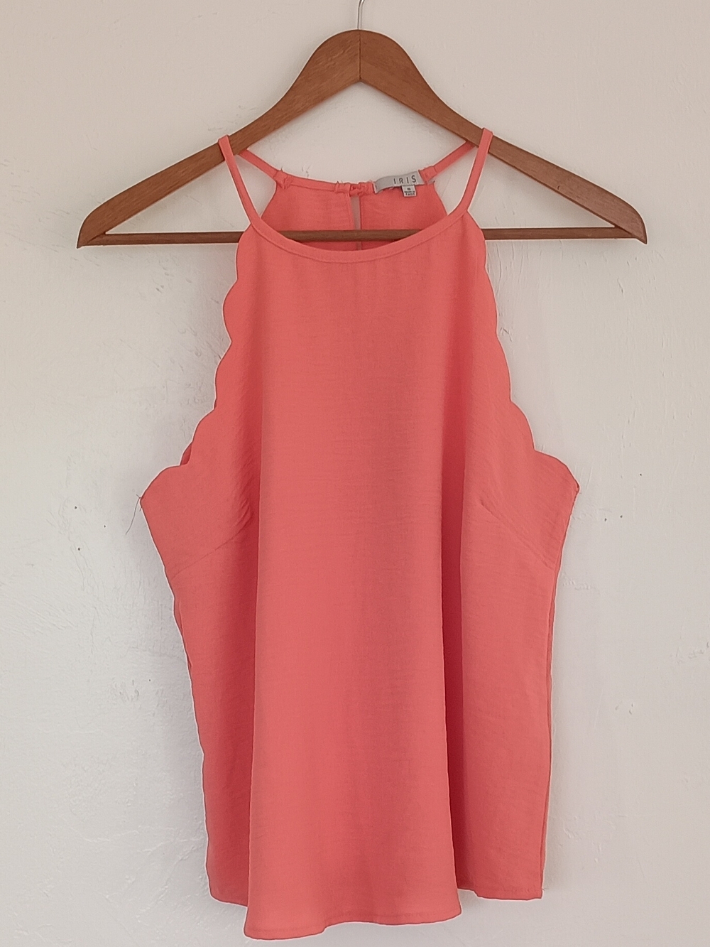 IRIS Coral Scallop Halter Tank Top